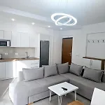 Sea View Apartment *
